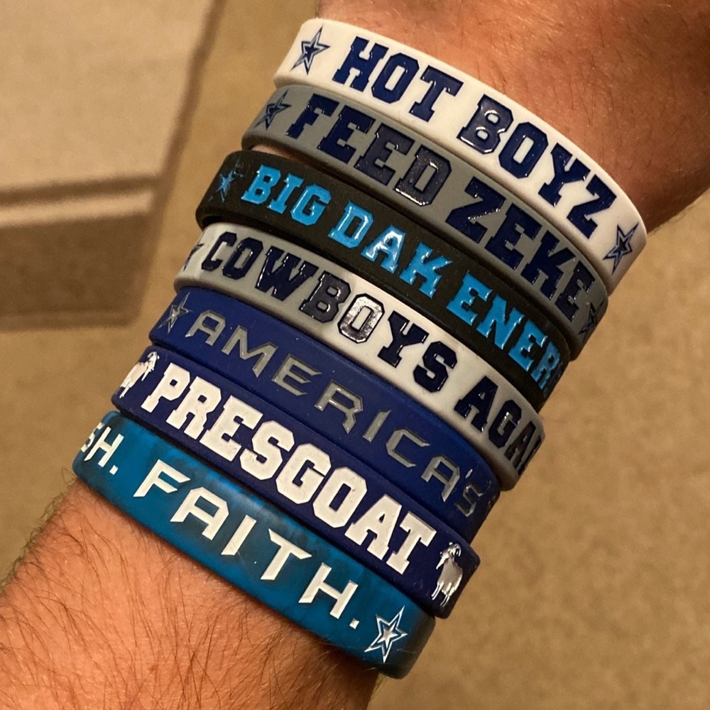 LOT OF 10 - Dallas Cowboys Wristbands